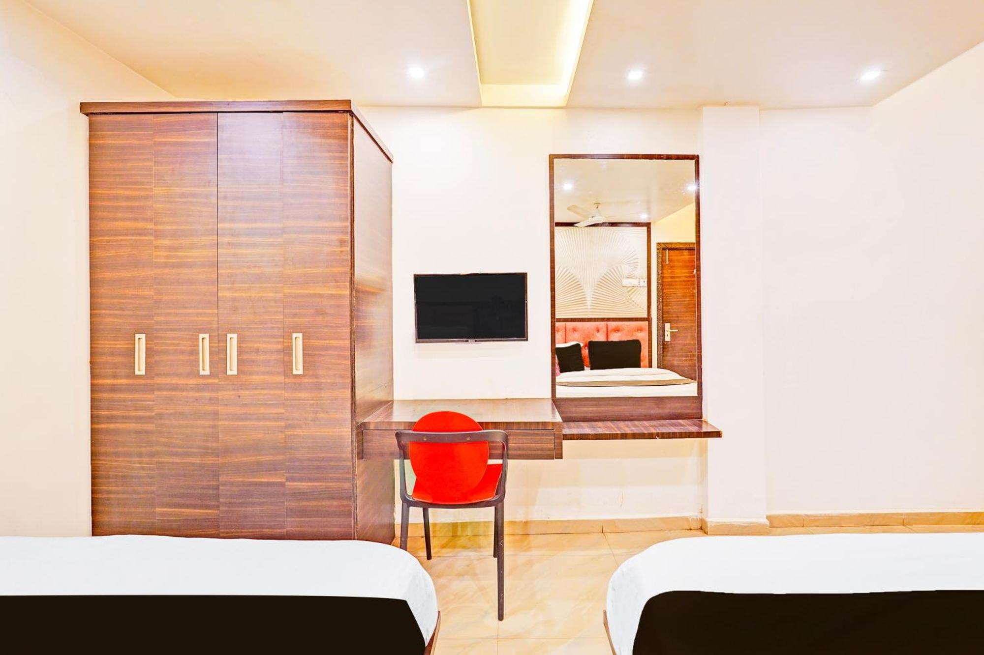 Hotel O Admire Suit Chennai Exterior foto